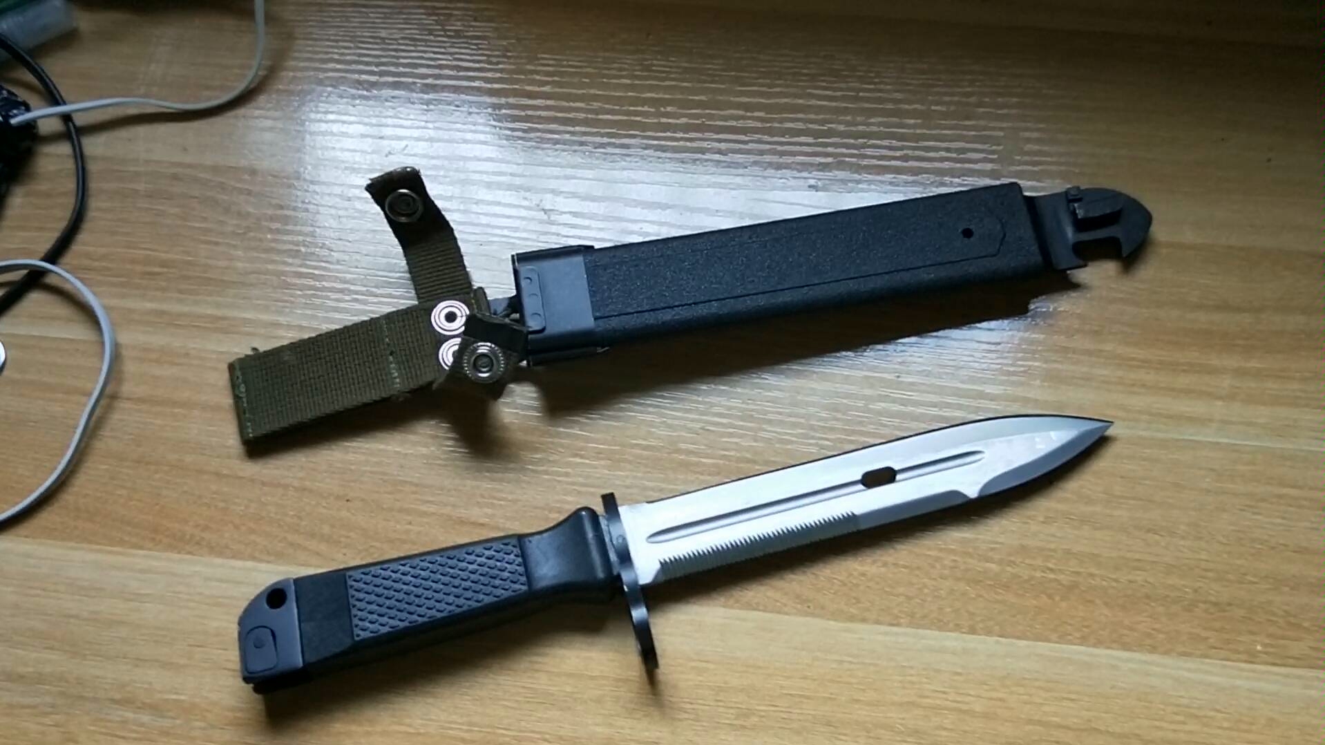 现代多功能刺刀浅谈_哔哩哔哩 (゜-゜)つロ 干杯~-bilibili