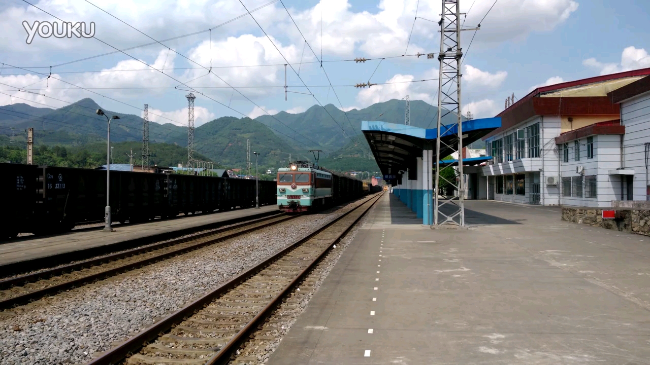 【鹰厦线】南局福段ss3 4117 牵引某货列顺昌站二道通过_哔哩哔哩