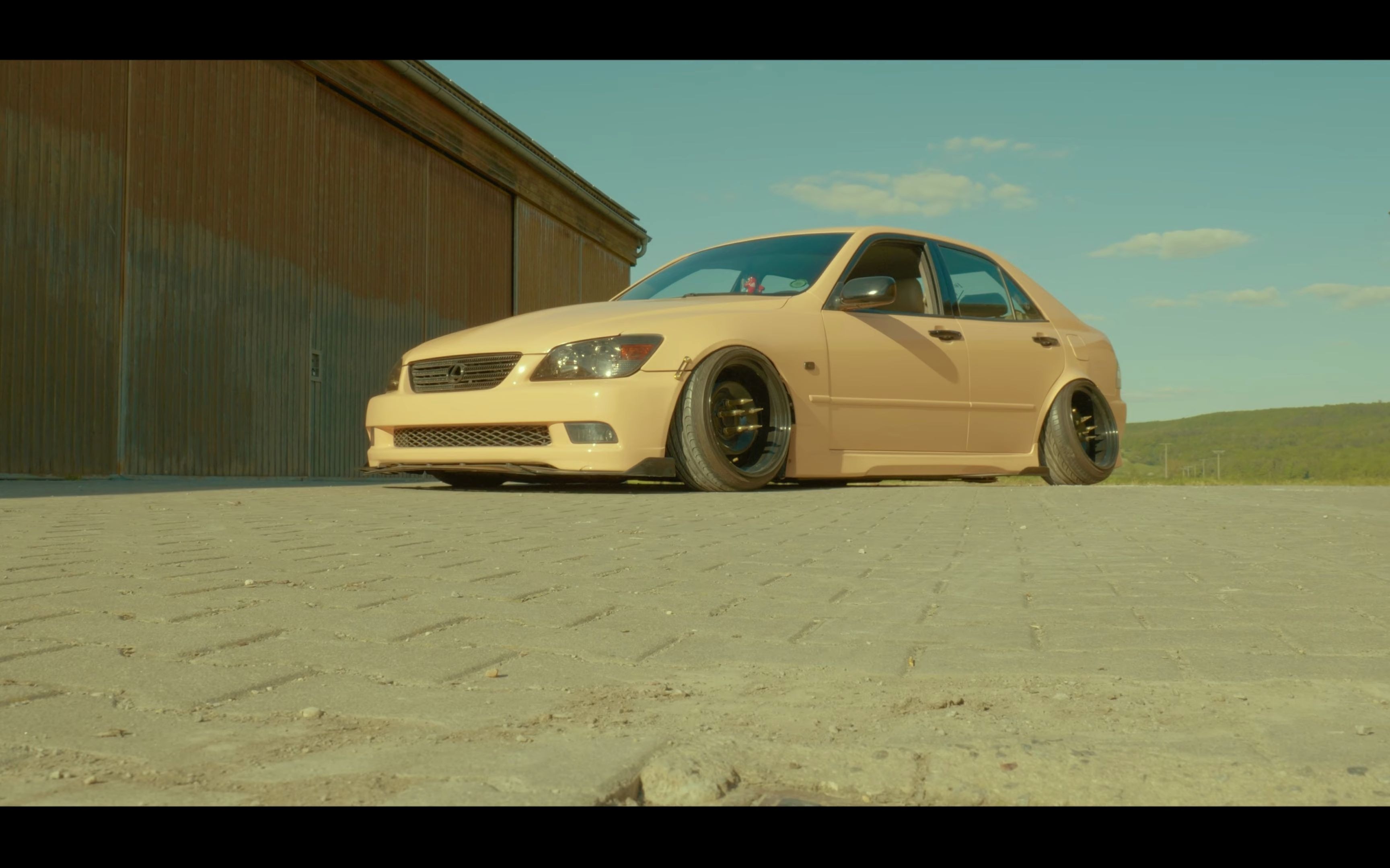 nefcars - lexus is200 - jdm - static - carvideo 4k