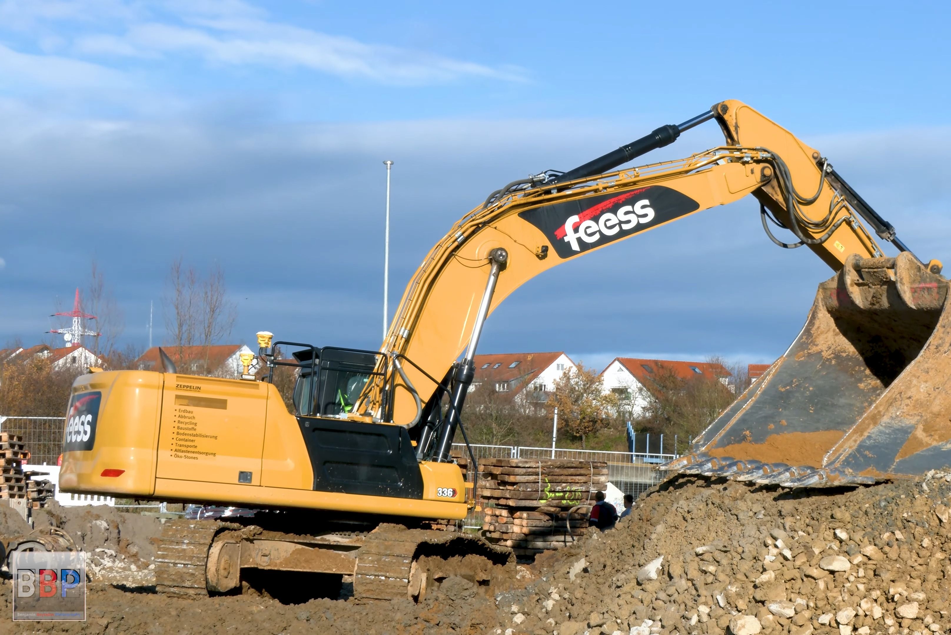 【3030】卡特 393932挖掘机 使用分拣抓斗,挖斗,高层建筑和