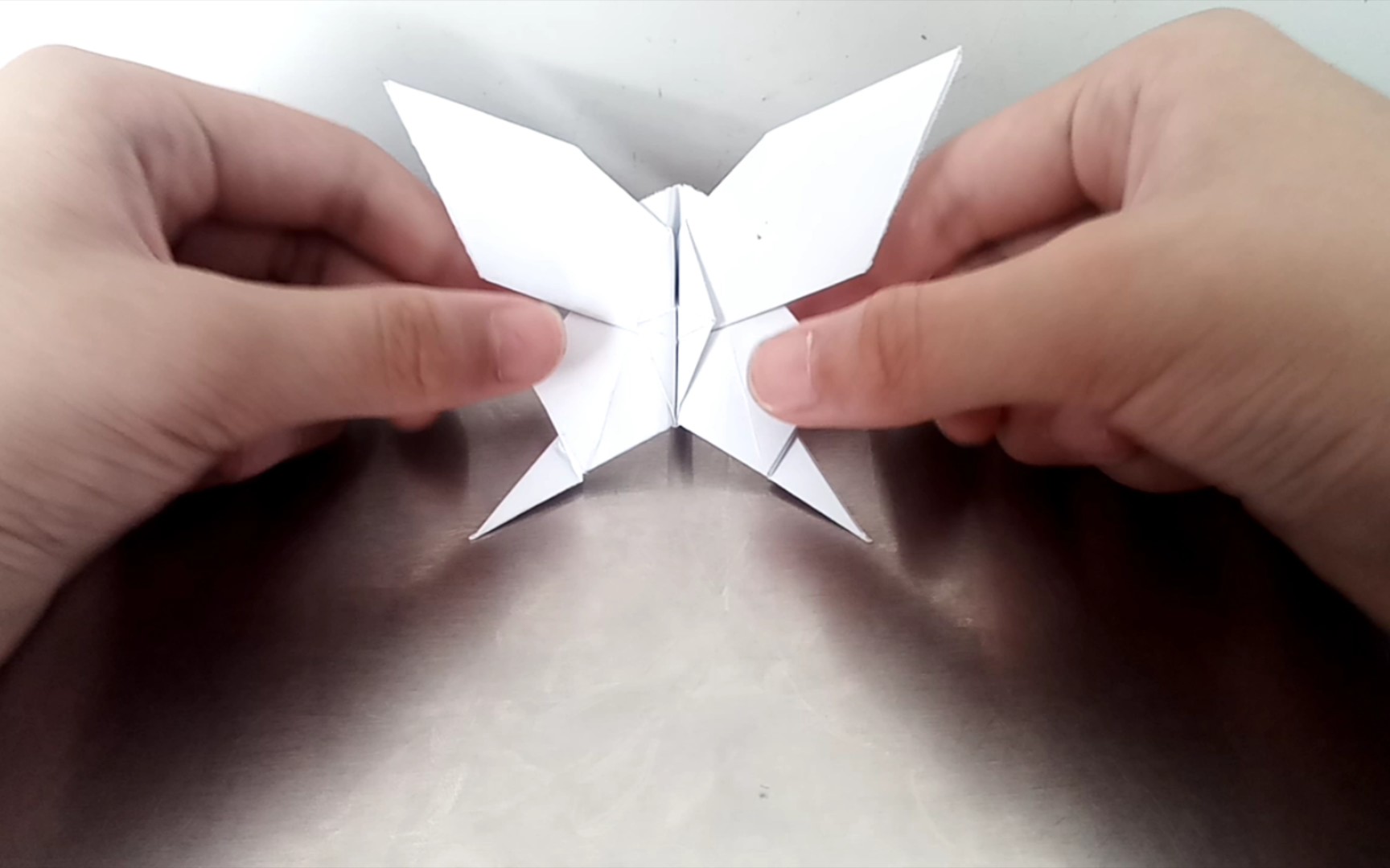 蝴蝶折纸教程视频 B站