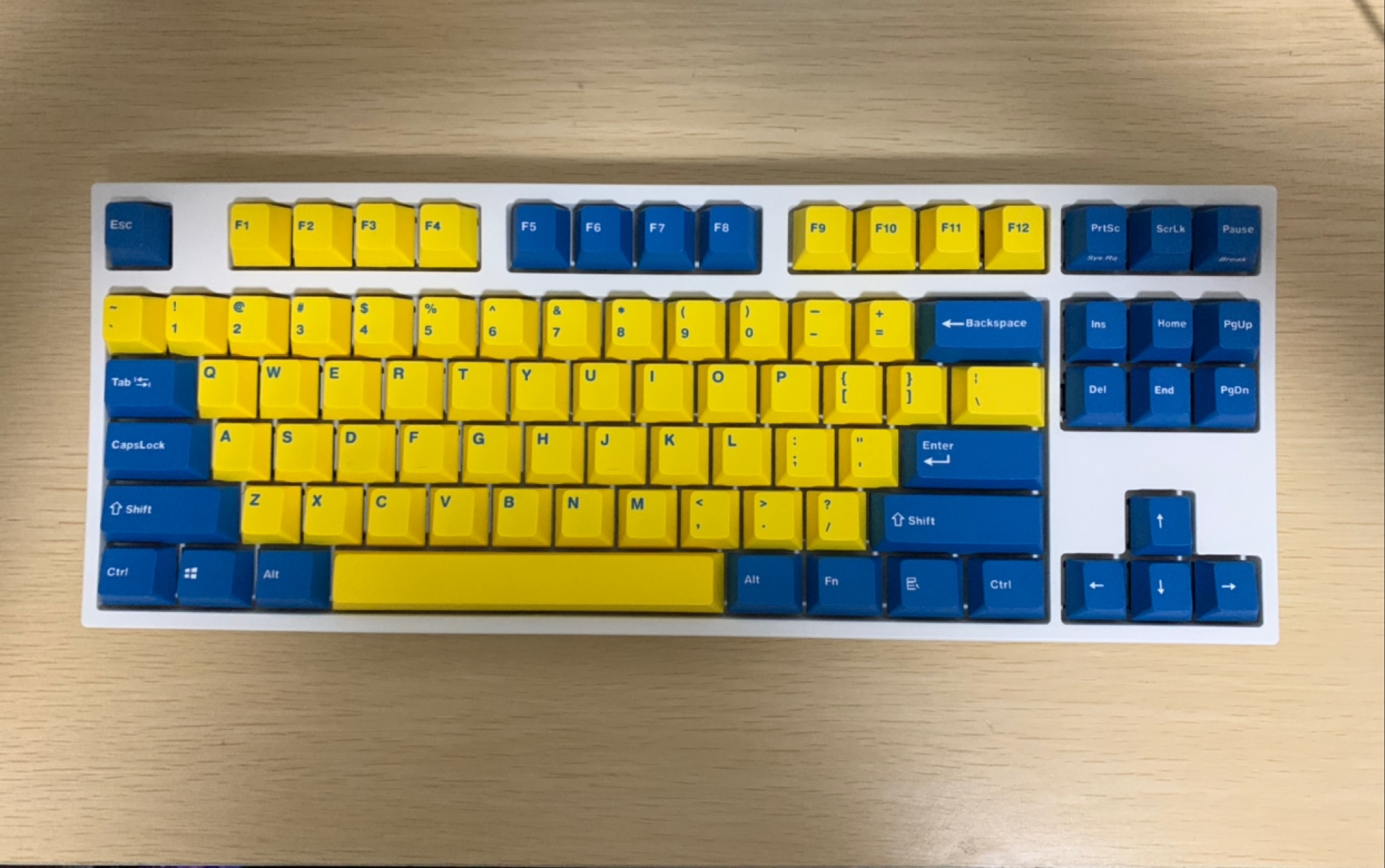 leopoldfc750r机械键盘蓝白金刚配色红轴客制化发烧友电脑配件关联