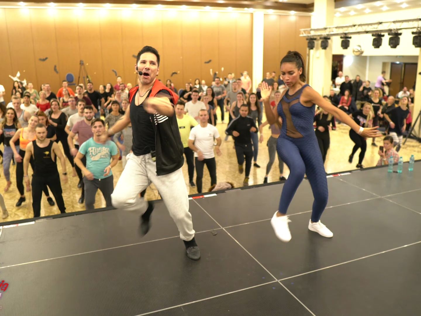 [图]Rodrigo & Bersy [I Like It Like That - Pete Rodriguez] @ Transilvania Salsa Fest