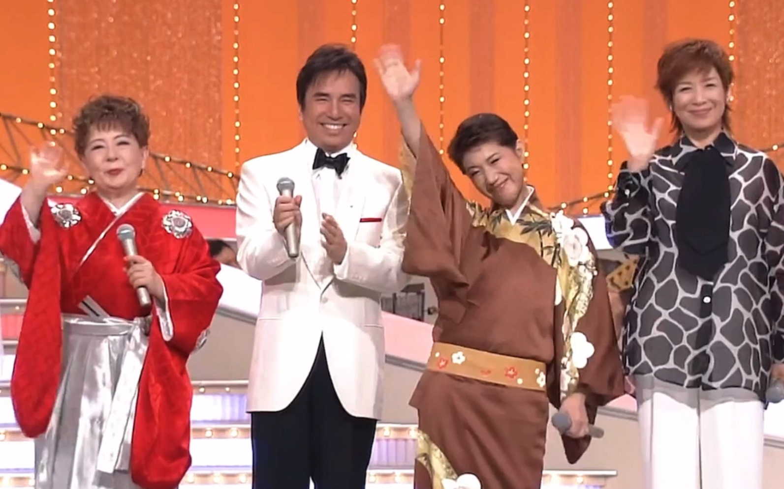 君は薔薇より美しい(你比玫瑰更美丽) 布施明 in nhk歌謡コンサート