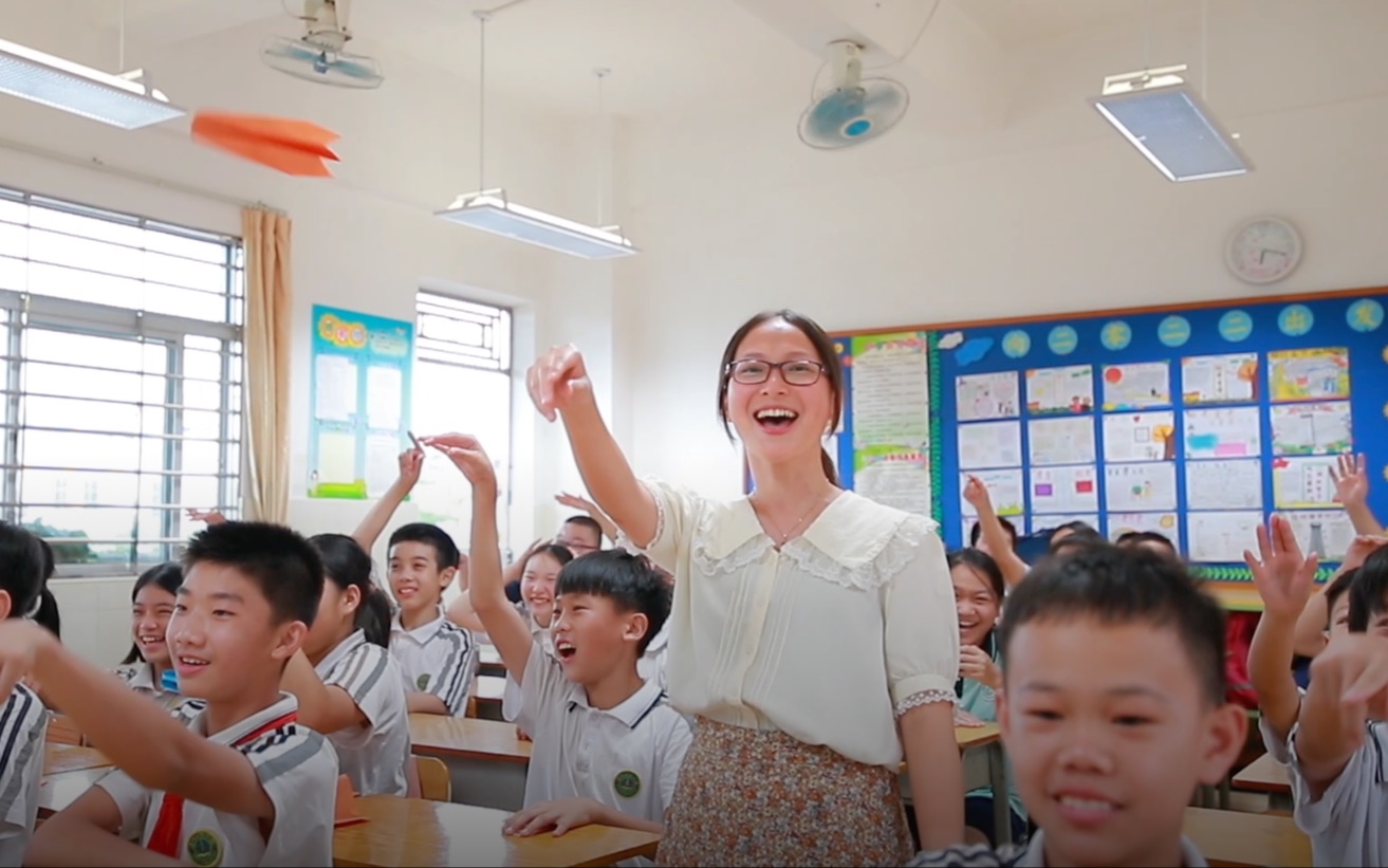 厚街镇双岗小学2022届六2班毕业视频