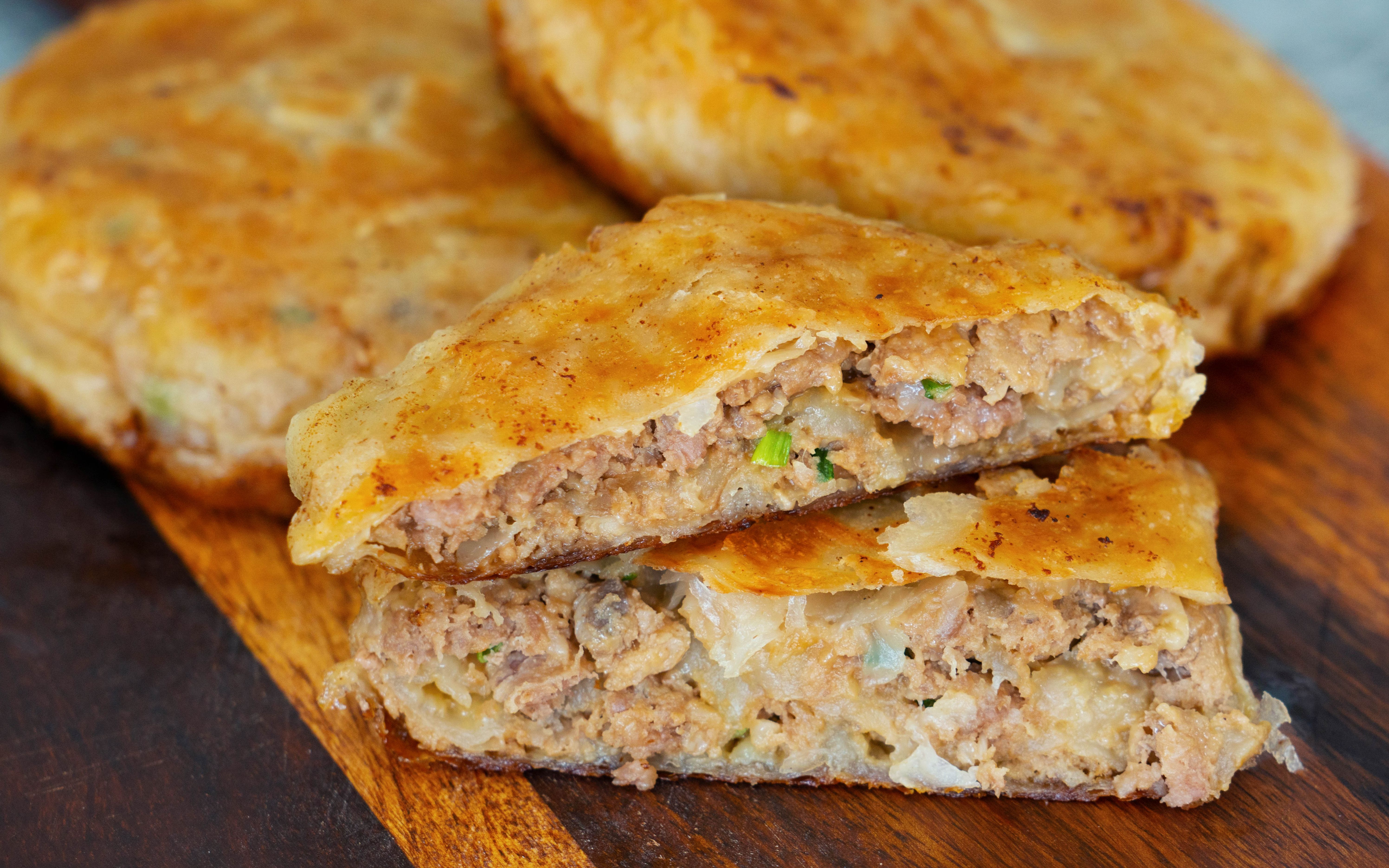 听名字就爆好吃的爆汁大肉饼有手抓饼就行