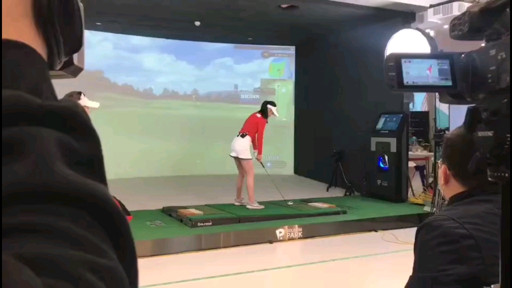 GOLFZON(高尔夫尊) TWOVISION高尔夫模拟器哔哩哔哩bilibili