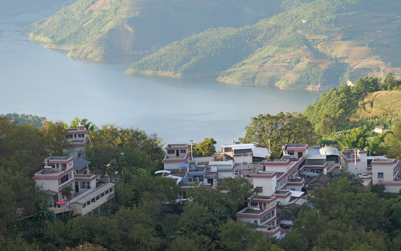 云南省临沧市凤庆县大寺乡浪沧江雨后自然风光山水风景姚青春拍摄