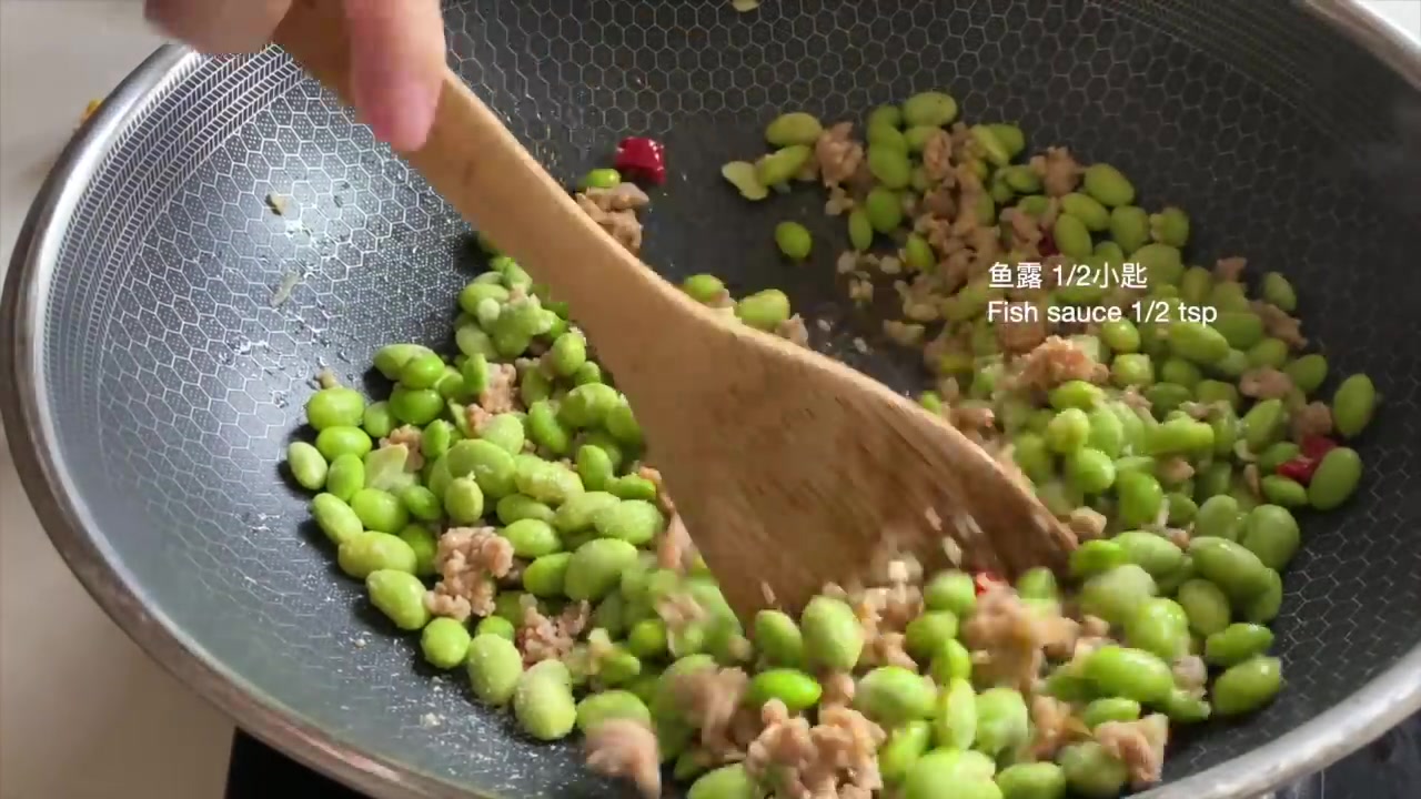 酸爽鹹香 一勺接一勺 stir-fried green soybeans【田園時光美食 2020