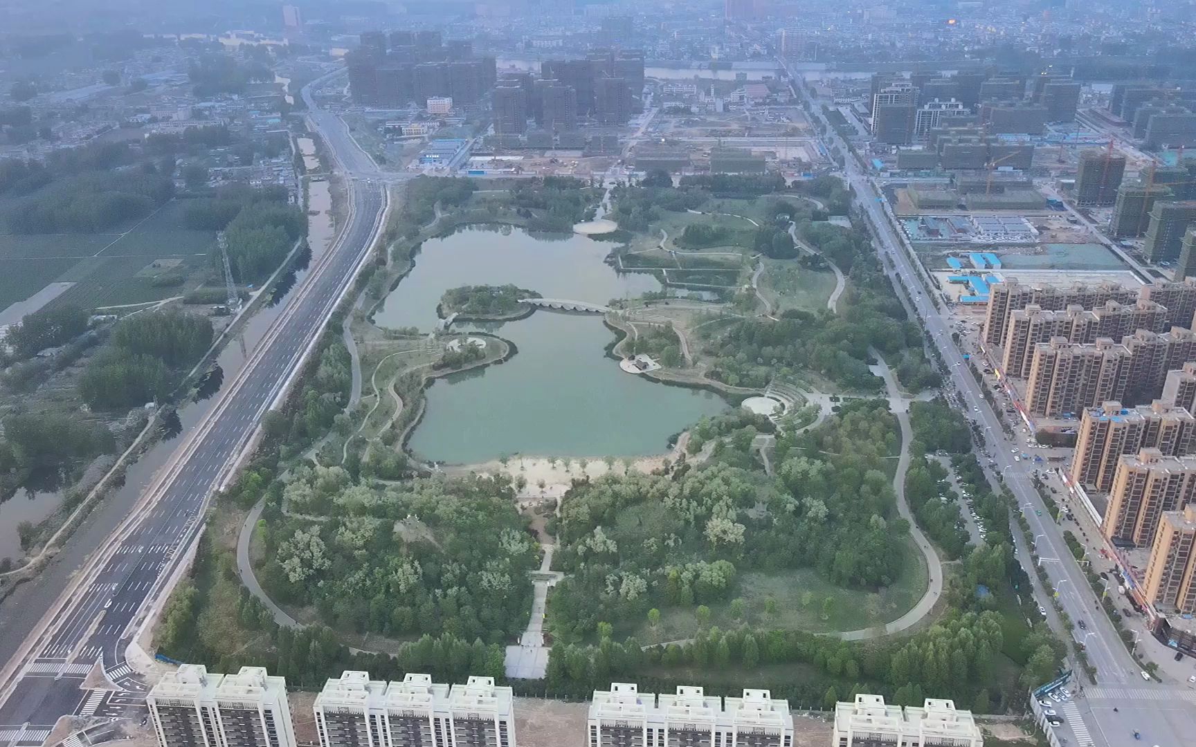 植物园全景航拍安徽省界首市