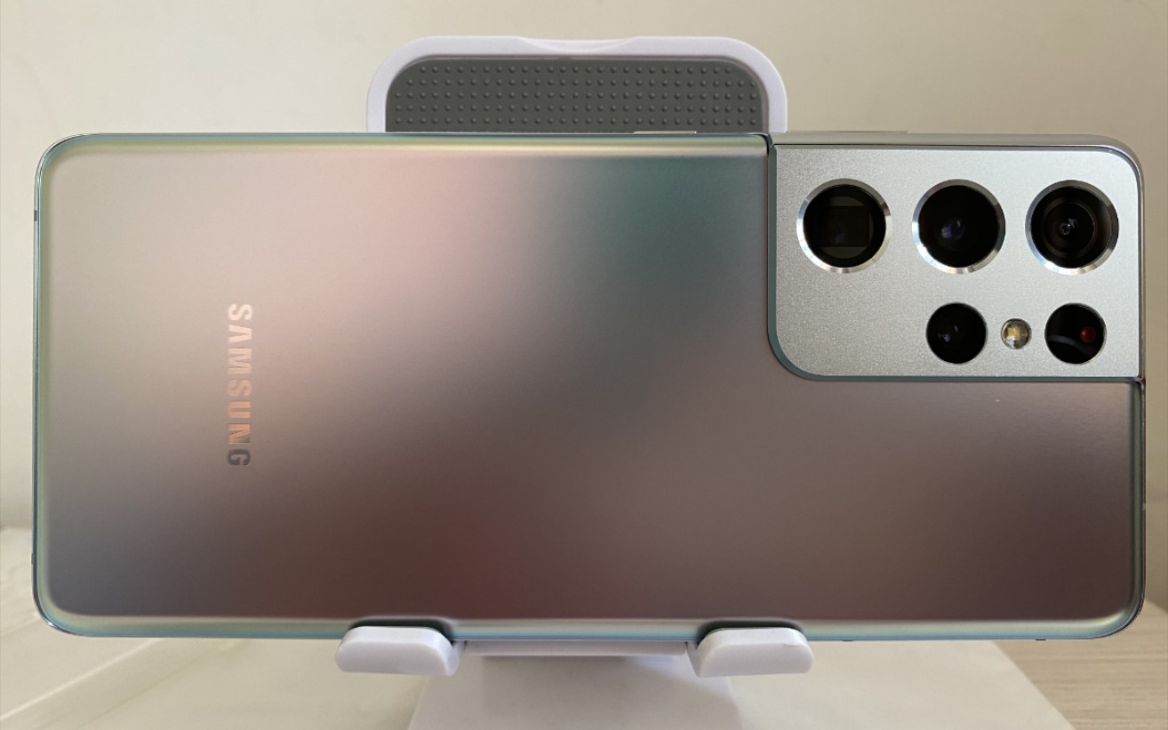 双旗舰扬声器横向对比:三星galaxy s21 ultra vs iphone 11 pro max