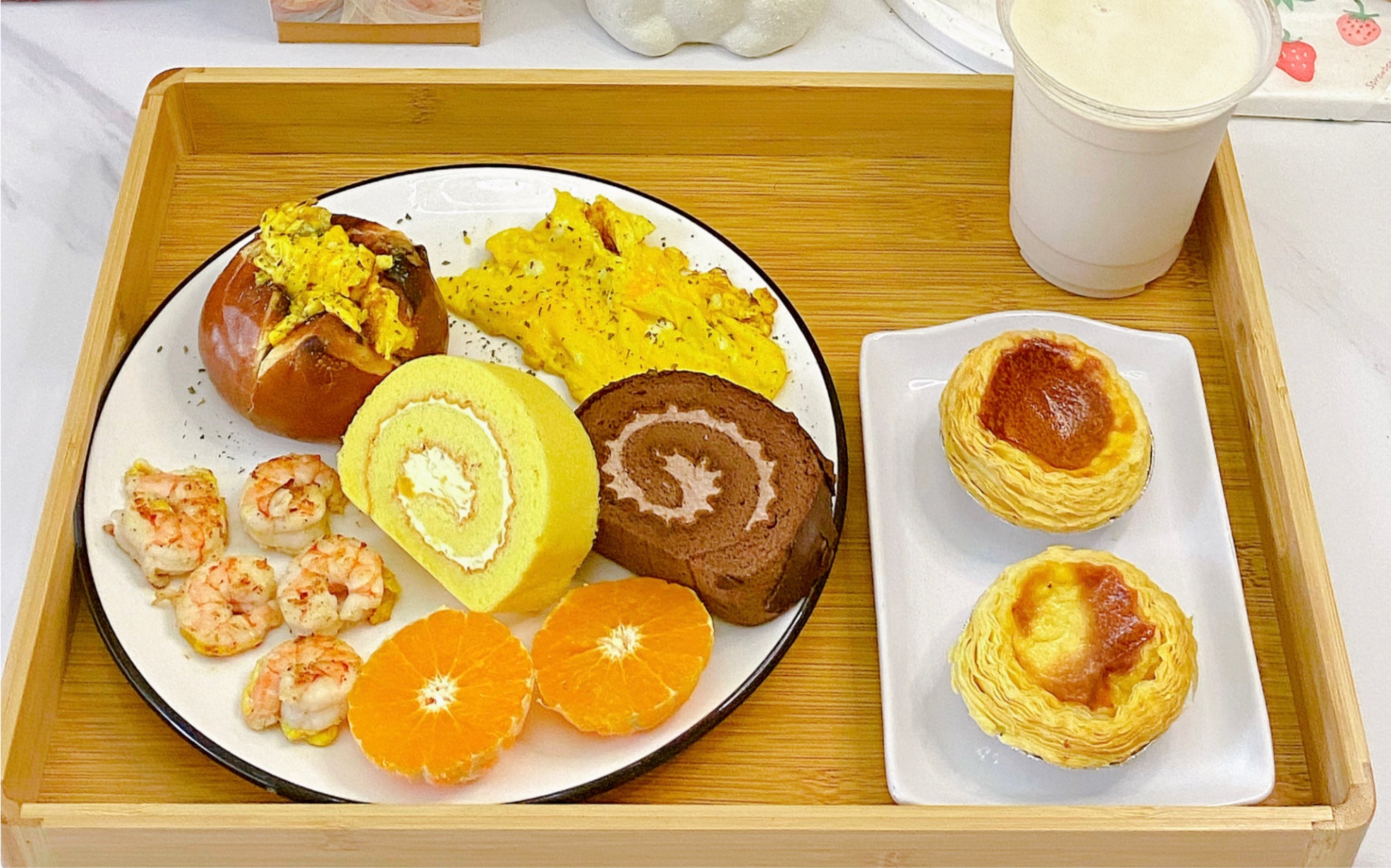 95后女生午餐做饭vlog |碱水面包拼盘·蛋挞·牛乳咖啡