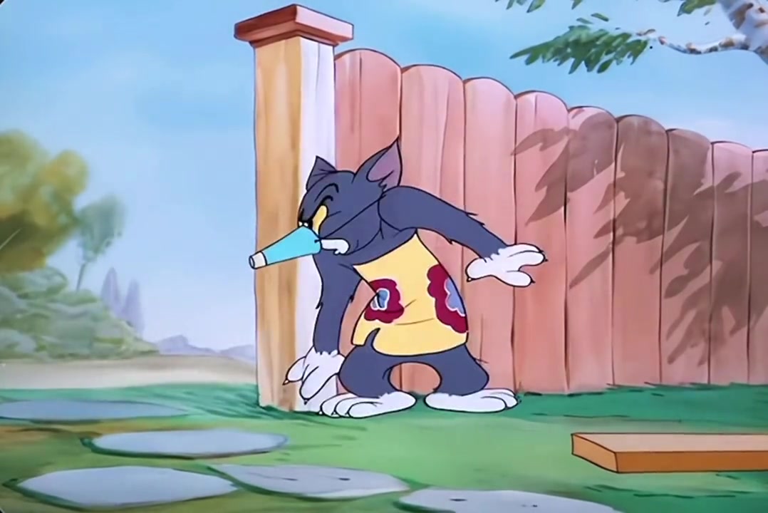 汤姆竟然变成了女装大佬,迷的秃鹫无法自拔!