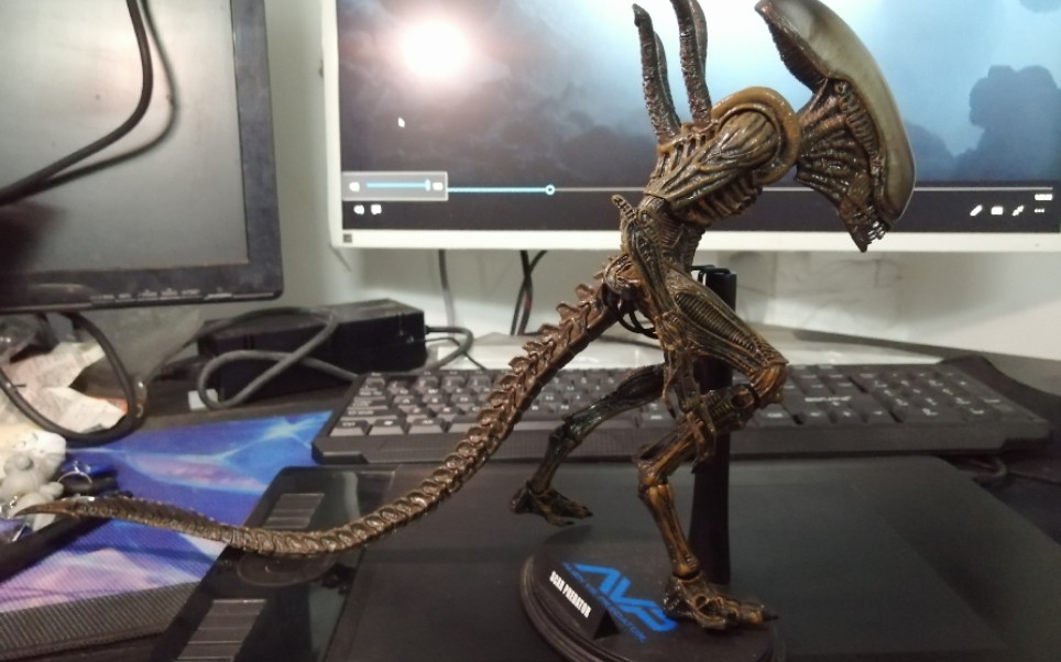 【cy玩具屋】第一百零四期 neca 《异形4》战斗异形 开盒_哔哩哔哩