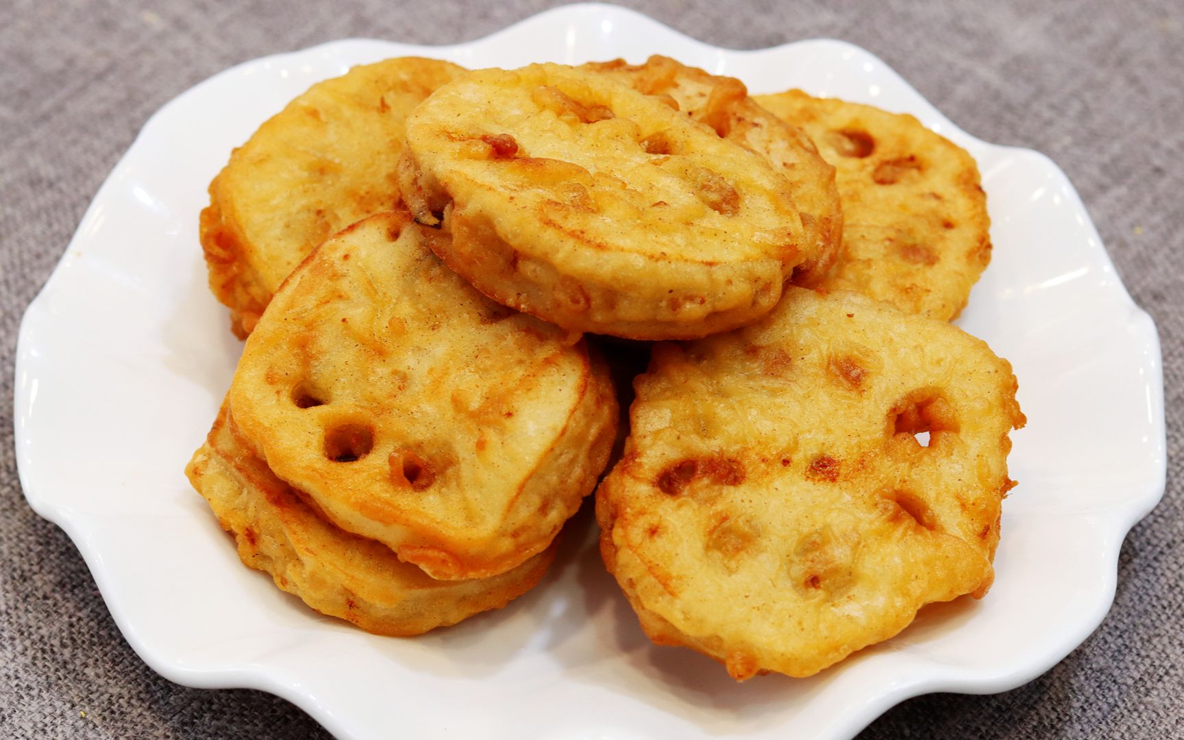 炸藕合到底是用面粉还是淀粉?很多人都搞不懂,教你这样做,真香