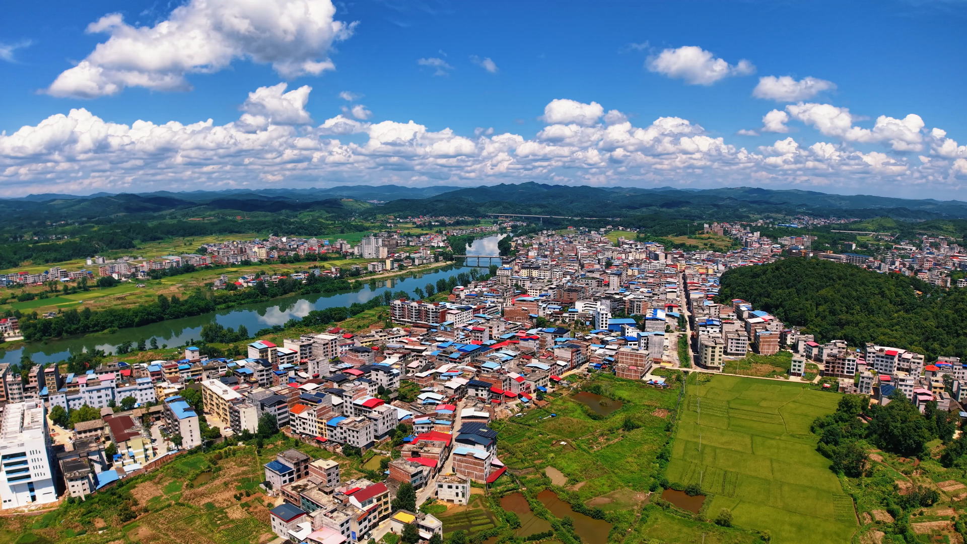 湖南邵阳市新宁县回龙寺镇航拍