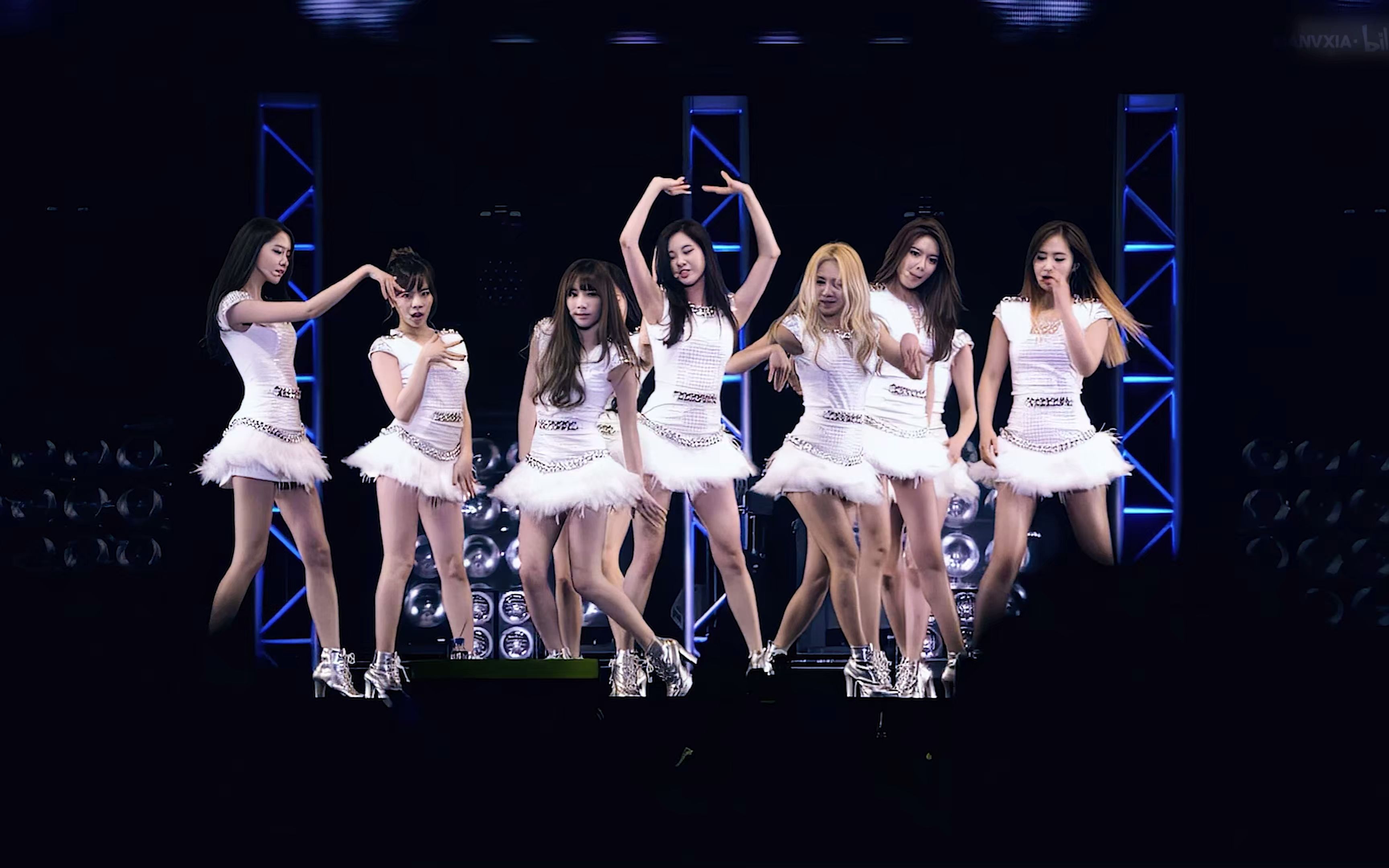 [图]【4K LIVE】少女时代/Girls' Generation - GALAXY SUPERNOVA (140330 WOWOW U-EXPRESS 2014)