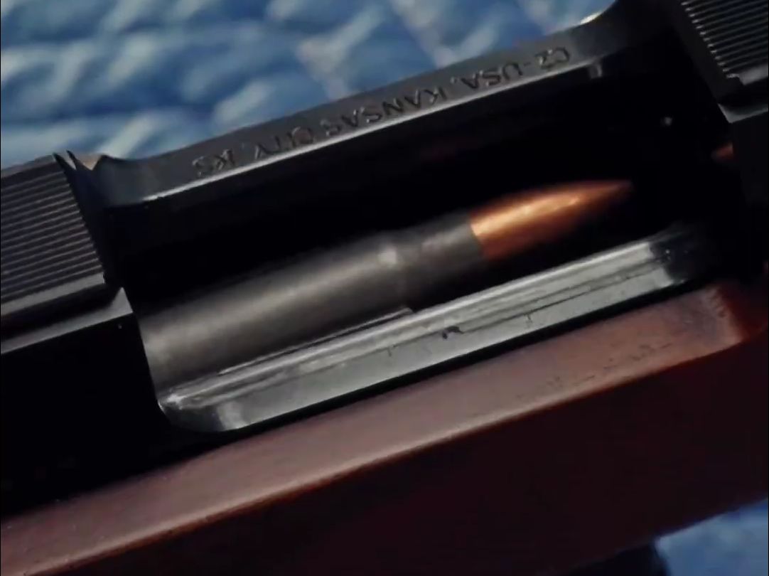 cz527栓动式小口径步枪 发射中等威力步枪弹药 提供优秀射击性能