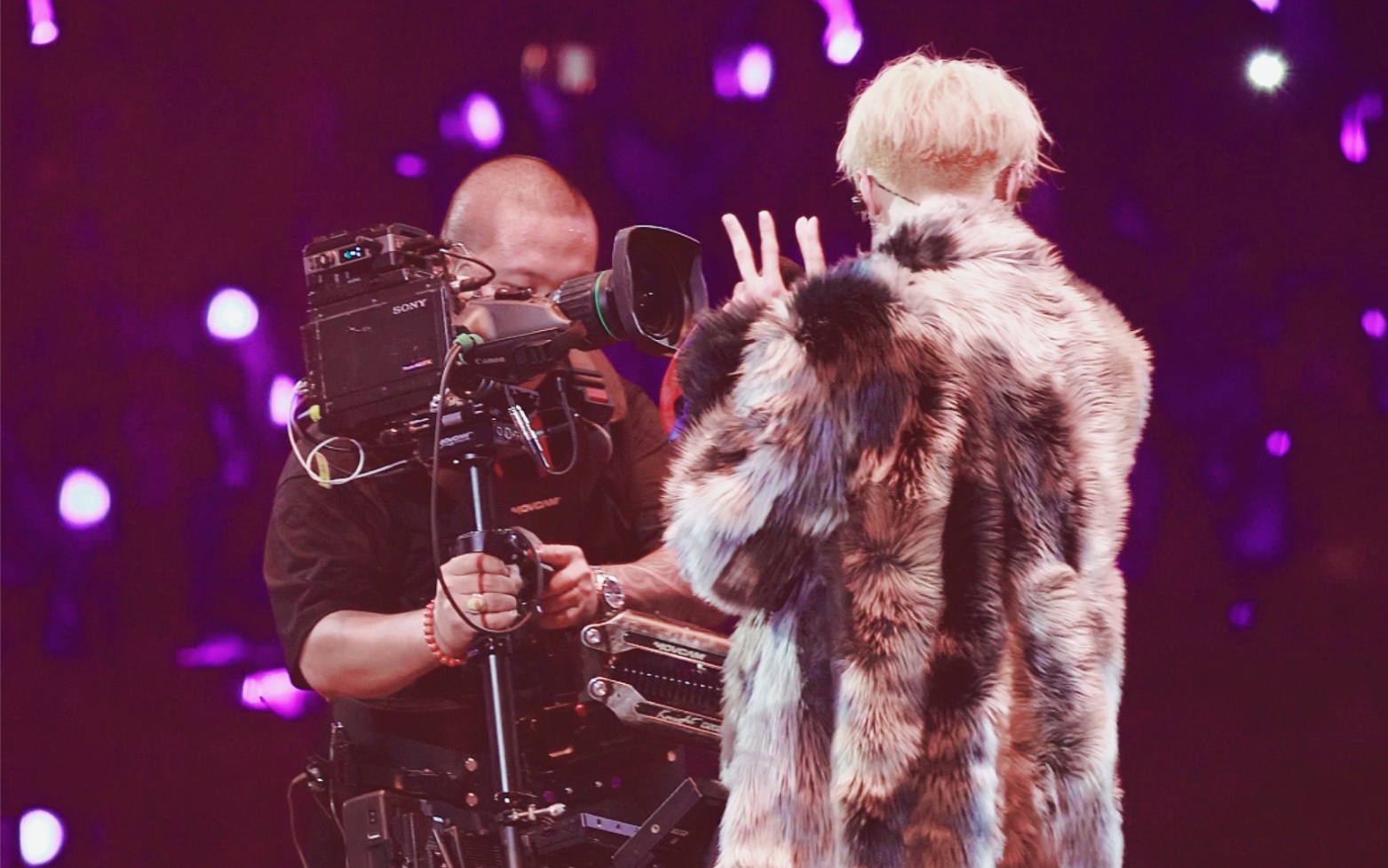 231028 张艺兴大连演唱会《honey》4k纯享