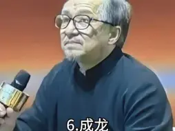 Video herunterladen: 满头白发的9位明星，画面让人不禁感叹岁月不饶人！