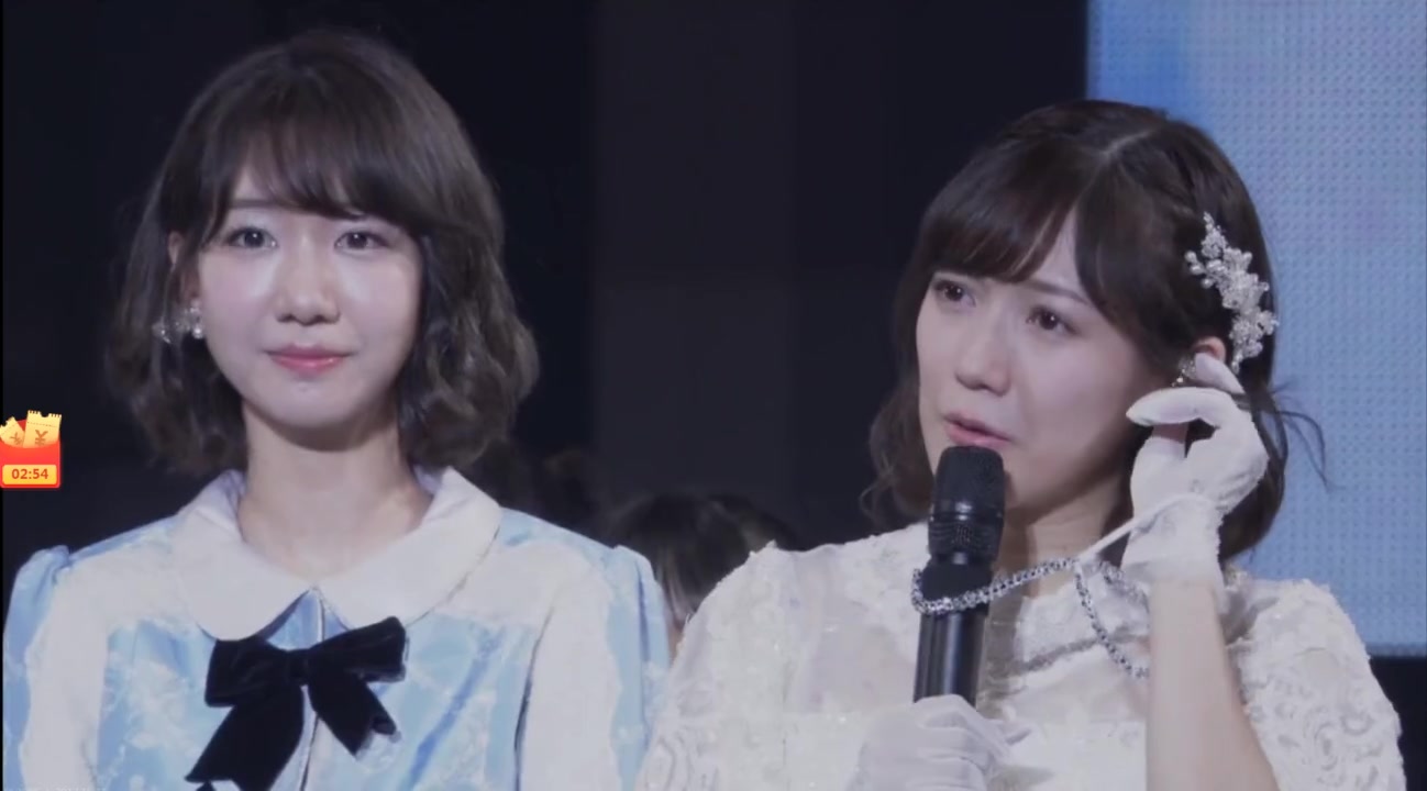 渡边麻友毕业演唱会最后一首真是美破天际都给我哭