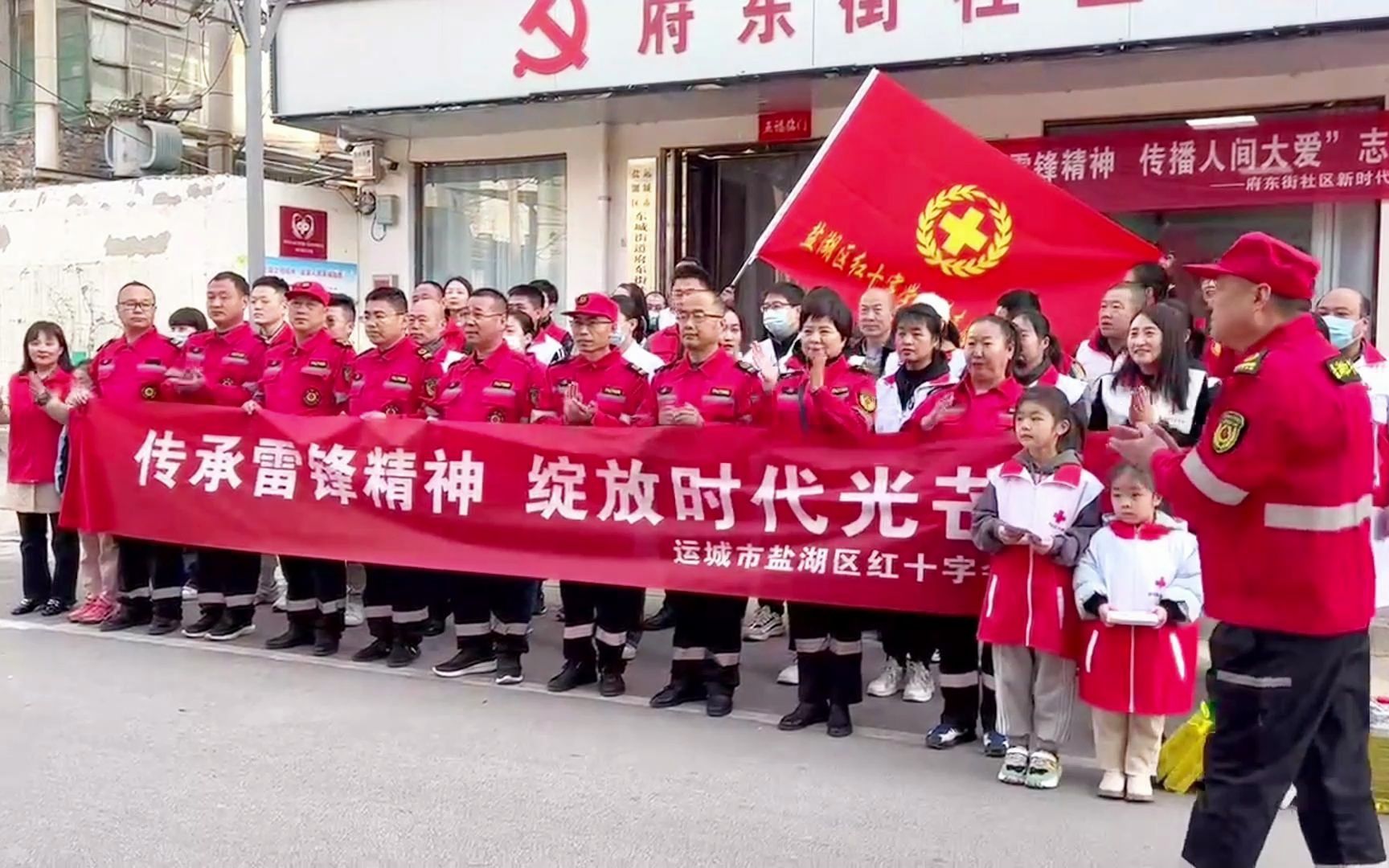 运城现代妇科医院:学雷锋纪念日义诊宣传活动哔哩哔哩bilibili