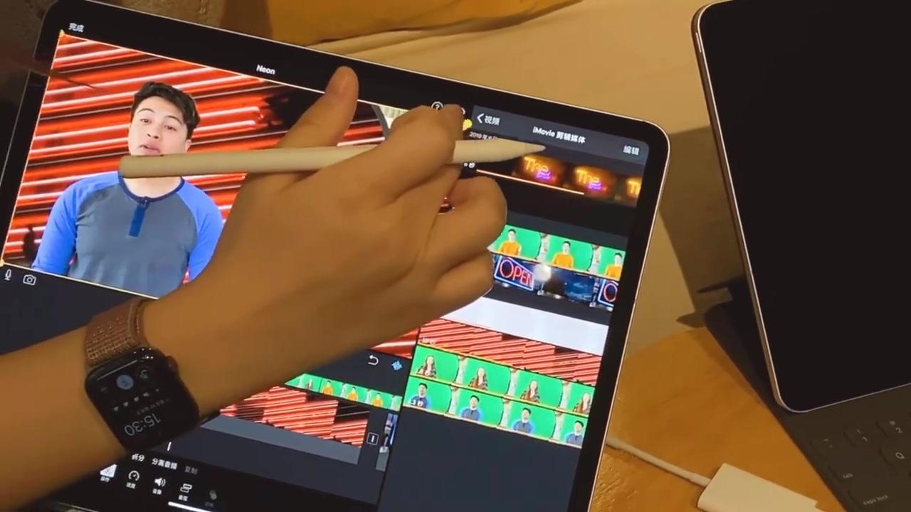 花一分钟时间,教你用 iPad Pro 的 iMovie 给绿幕换背景哔哩哔哩bilibili