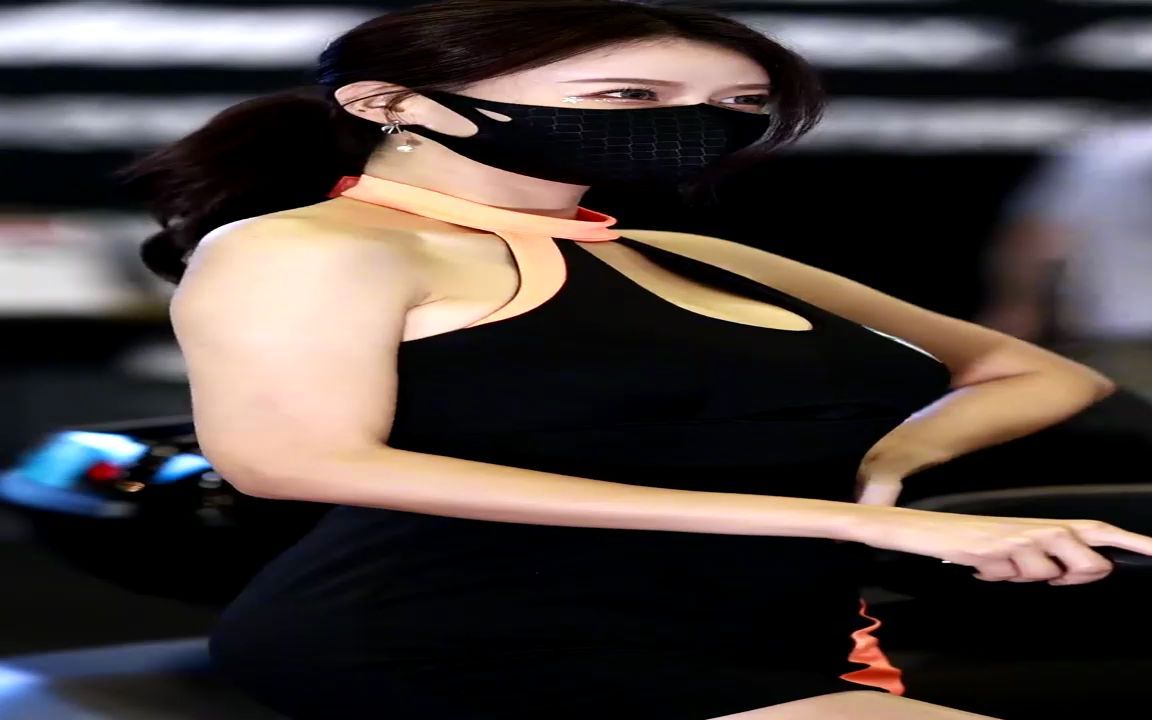 47. 韩国车模小姐姐