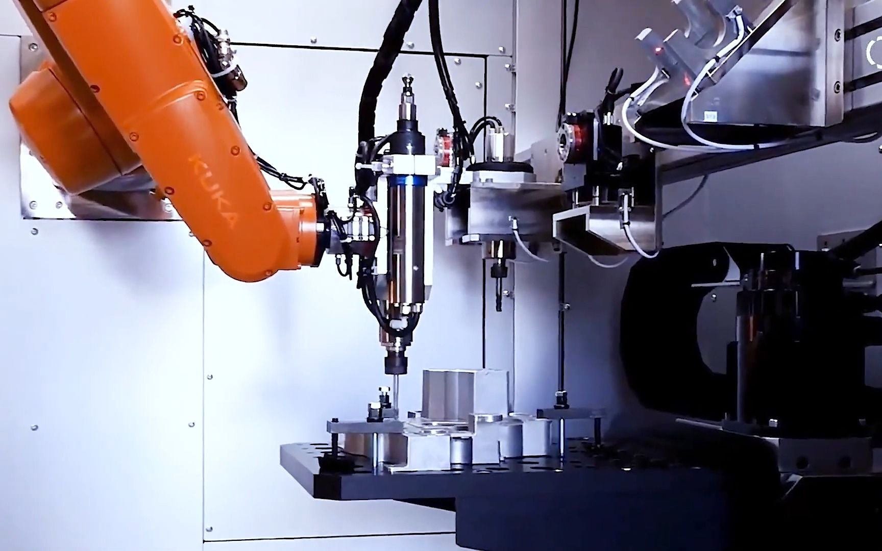 【库卡】KUKA RoboticsMachiningCenter机器人加工中心哔哩哔哩bilibili