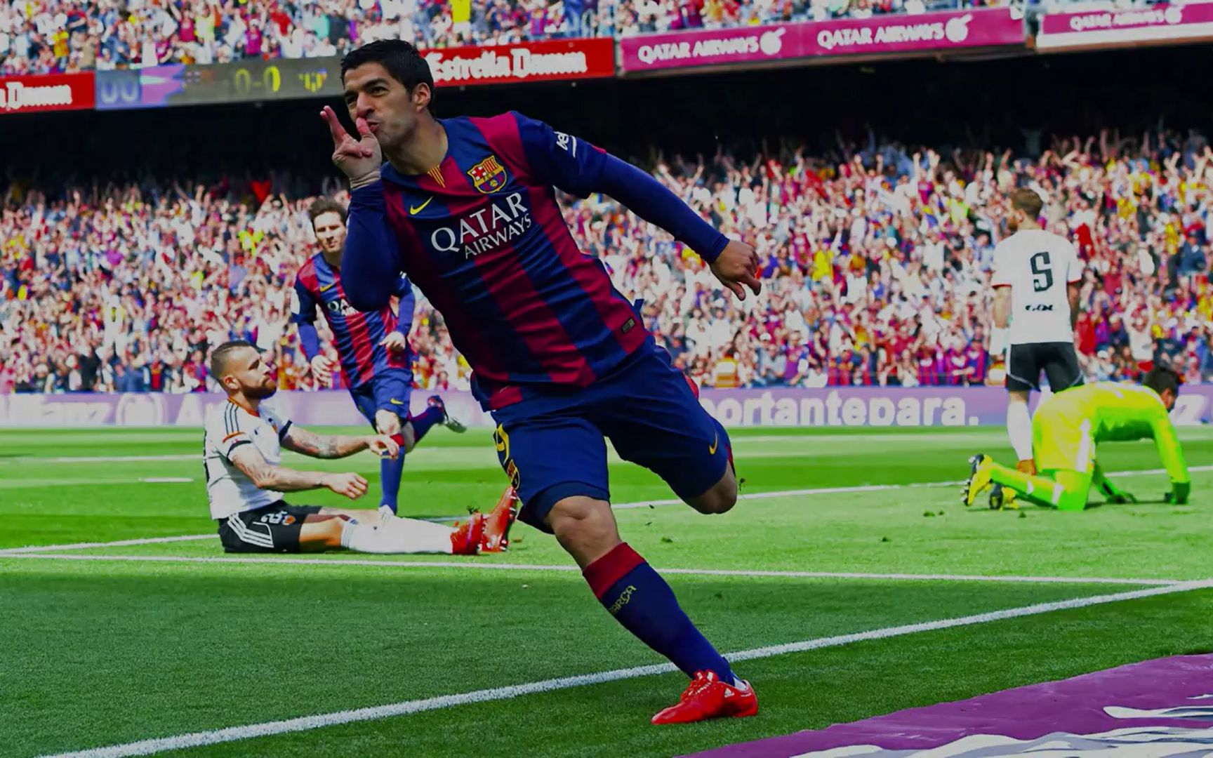 Luis Suarez  Top 30 Goals Ever With Commentary (1)哔哩哔哩bilibili