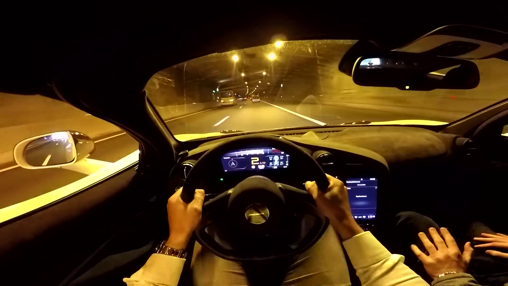 无敌第一视角 novitec mclaren 720s主驾位无敌视角_哔哩哔哩 (゜-゜)