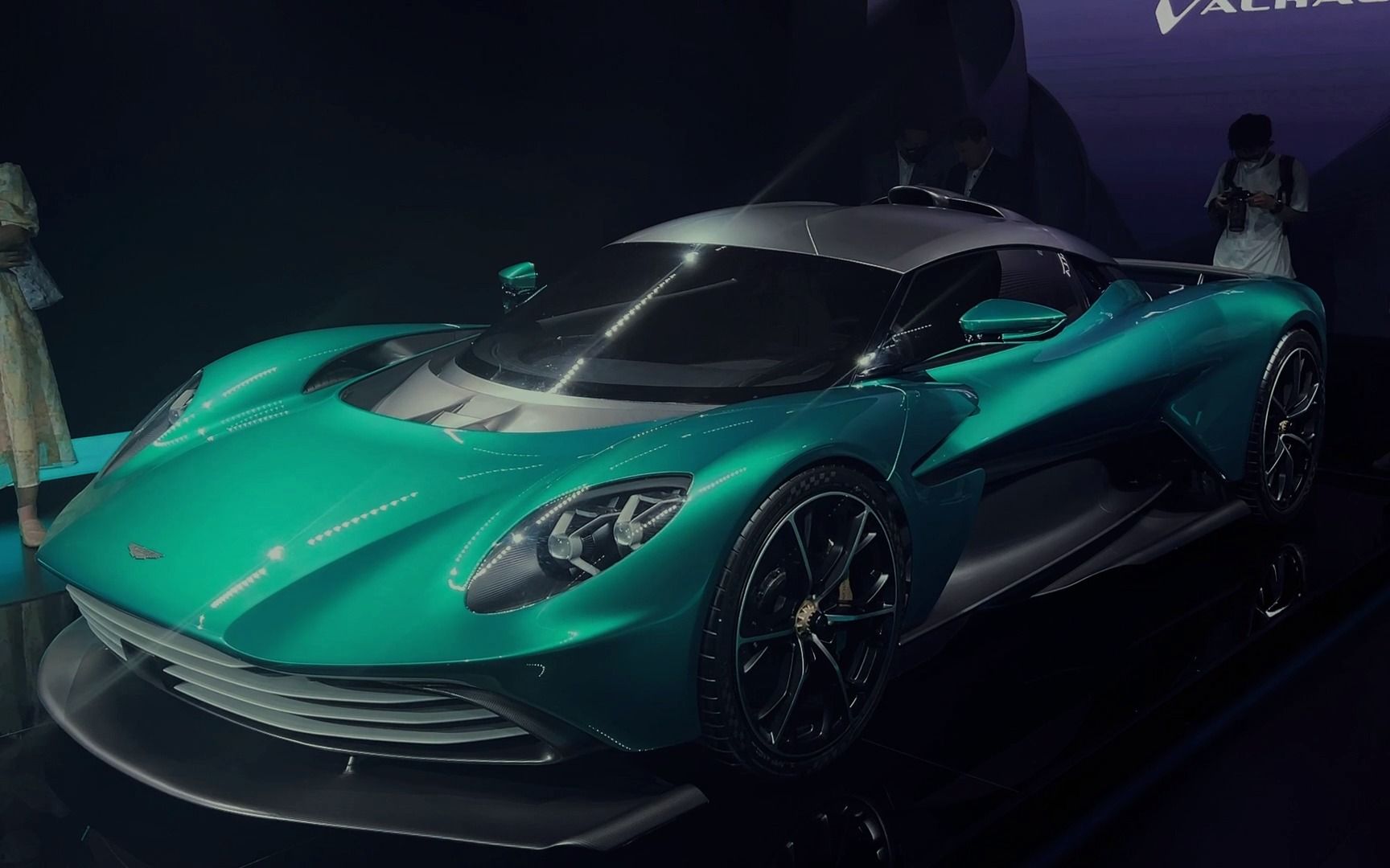 英伦超跑阿斯顿马丁valhalla