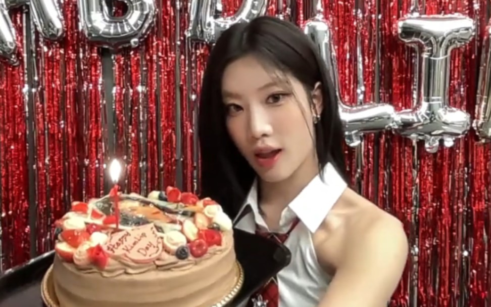 【本月少女】kim lip 金定恩 0210 生日粗卡!