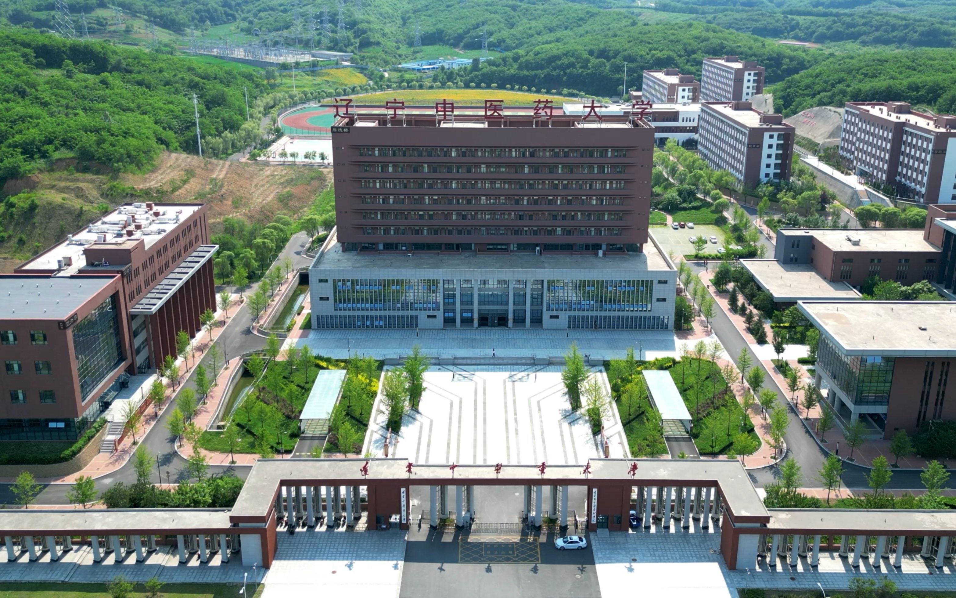 辽宁本溪大学图片