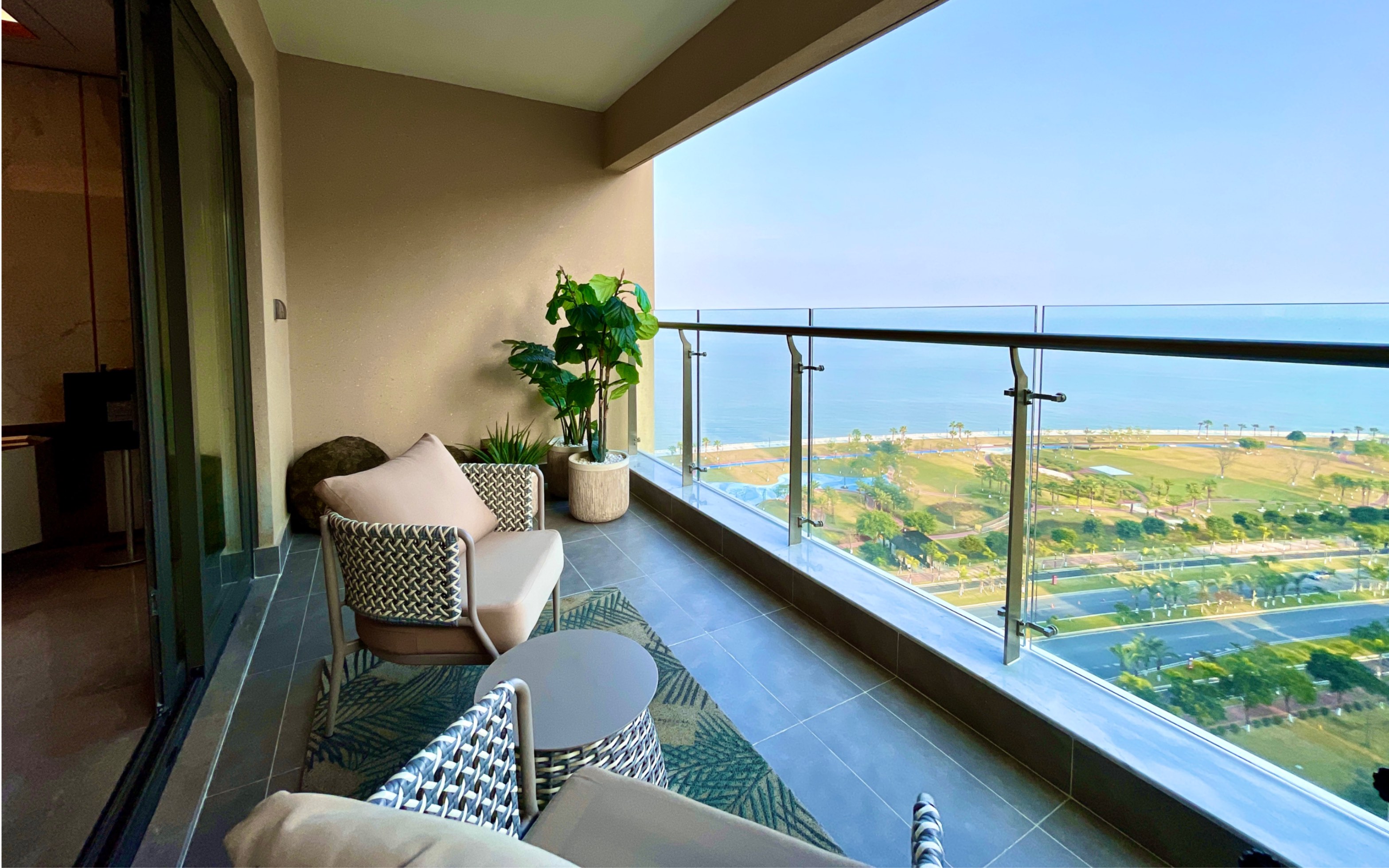 实拍:珠海248㎡大平层豪宅,一线海景,住起来比别墅更舒服_哔哩哔哩