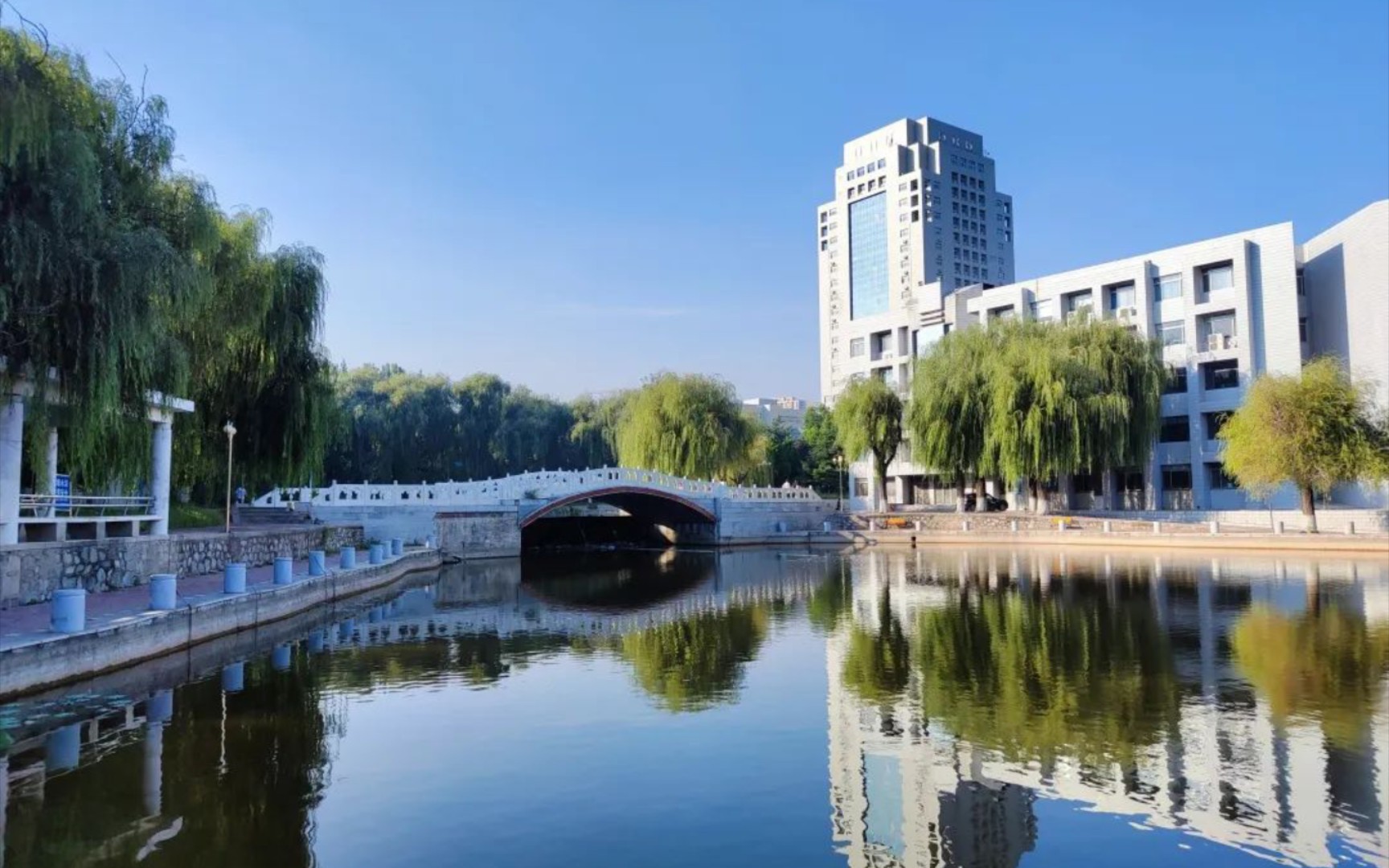 燕山大学 风景图片