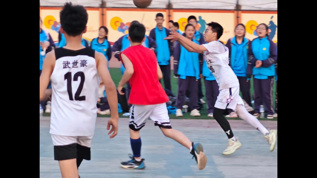 西关中学2024八年级篮球春季联赛集锦-21