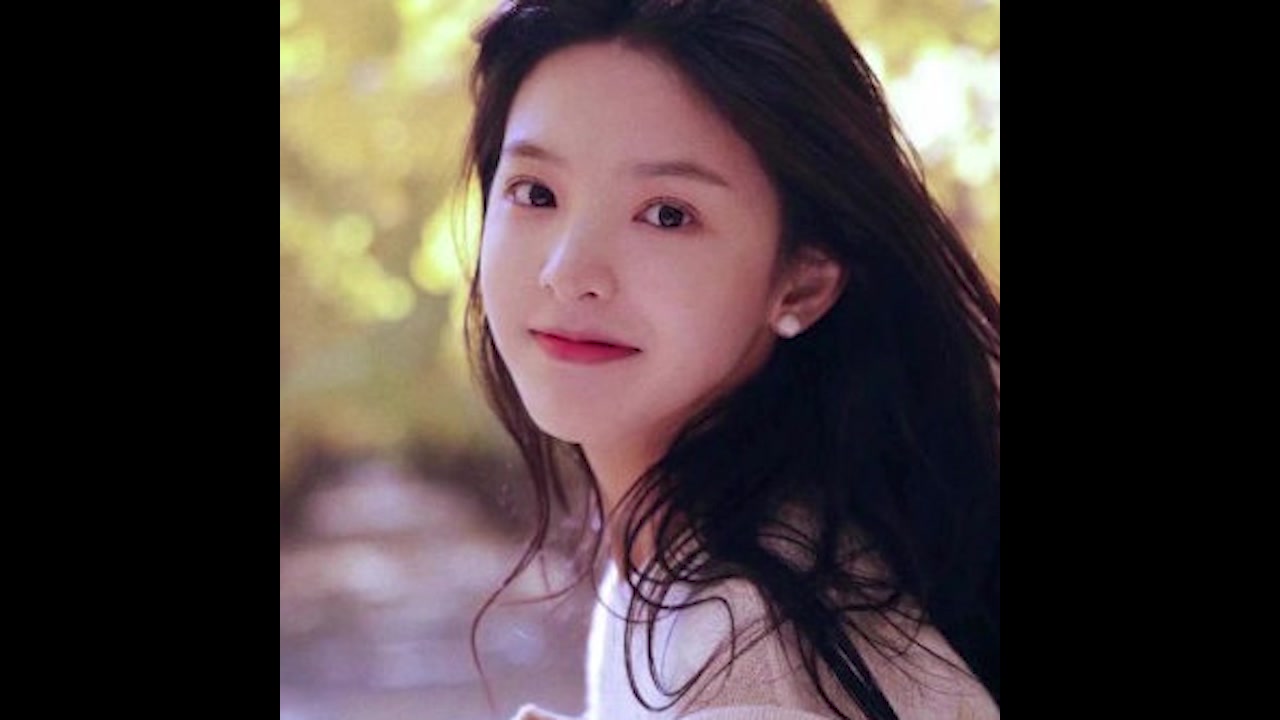 这笑容太甜啦~(章若楠)