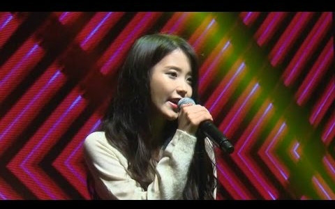 [图]【IU】MelOn Premiere Showcase Red Queen