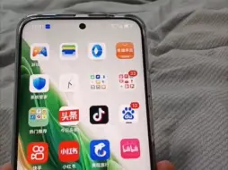 Скачать видео: 这手机怎么回事？自己给自己打电话？荣耀手机。