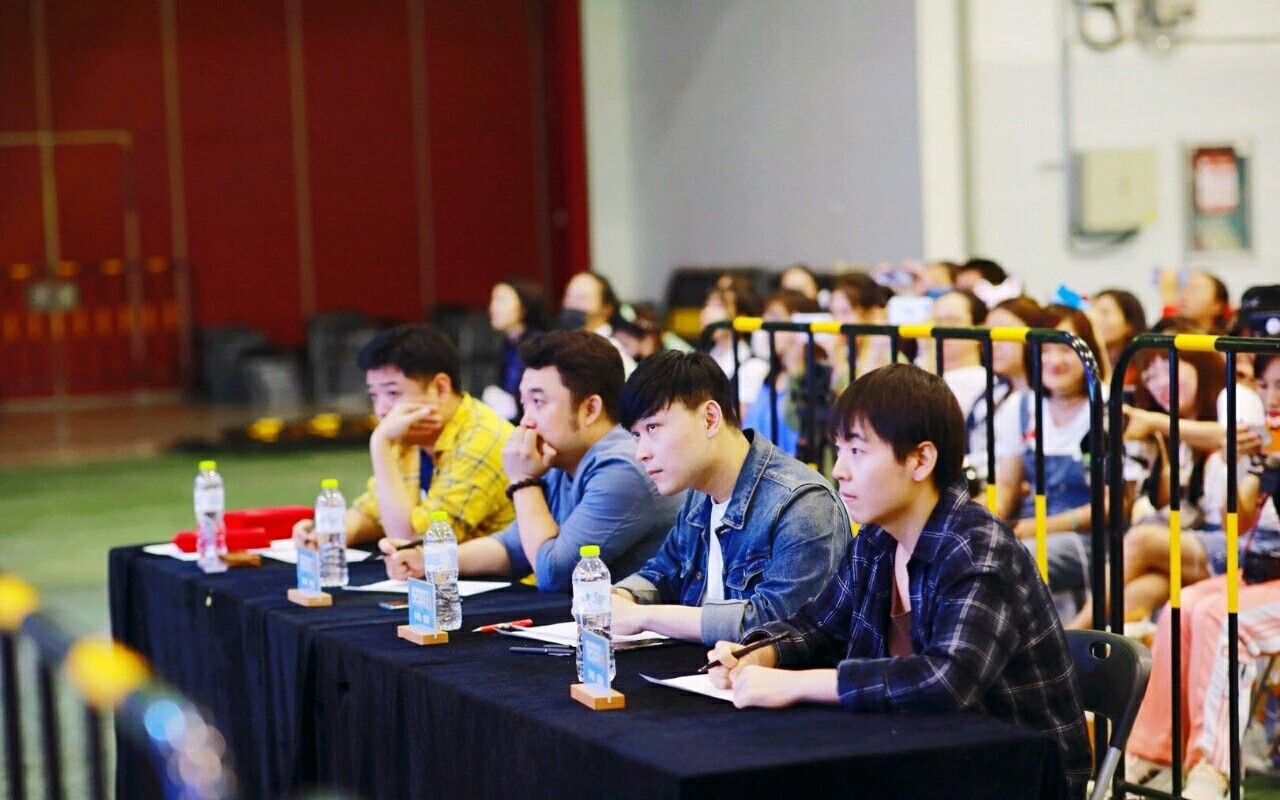 声优见面会偷跑 夏磊赵路风袖谢添天齐聚青岛真的不了解一下?