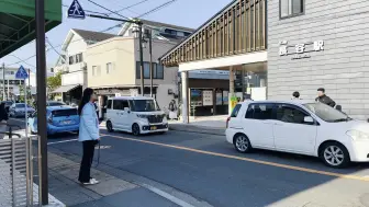 下载视频: 【4K HDR】漫步日本——海滨村落漫步-镰仓犬津线神奈川郊区漫步之旅