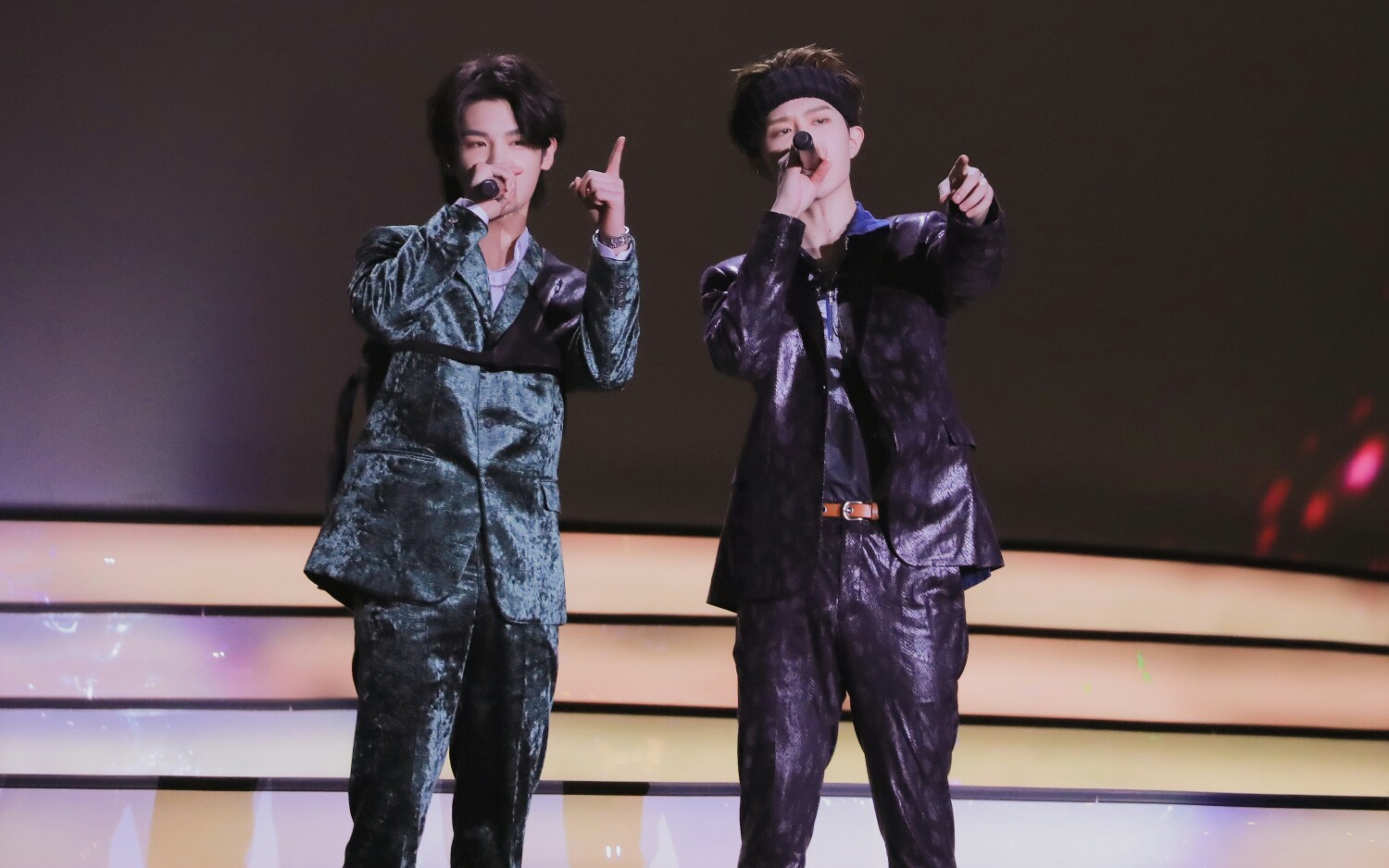 领跑2019浙江卫视演唱会――范丞丞《哑剧》 justin黄明昊《离开以后