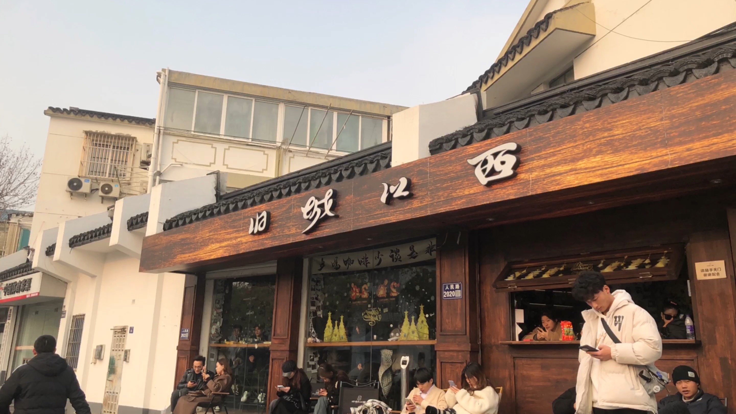 我的26岁女房客