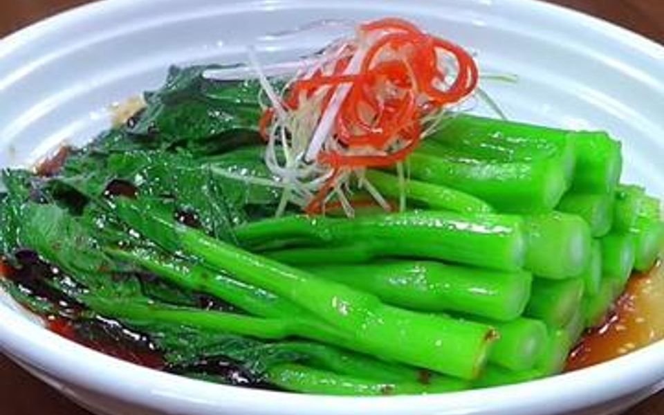 白灼菜心这样做,翠绿鲜嫩又好吃