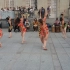 非洲舞蹈节，雷米雷蒙市政厅门前表演