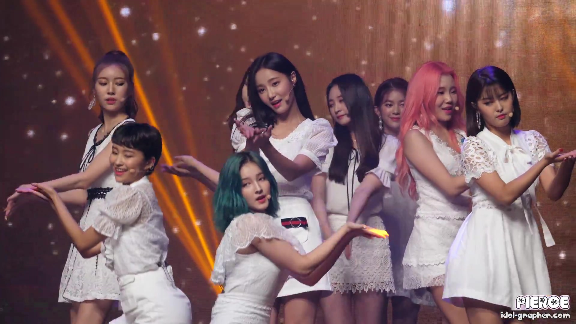 【韩国女团】180626_momoland_yeonwoo_【妍雨饭拍】_哔哩哔哩 (゜-゜