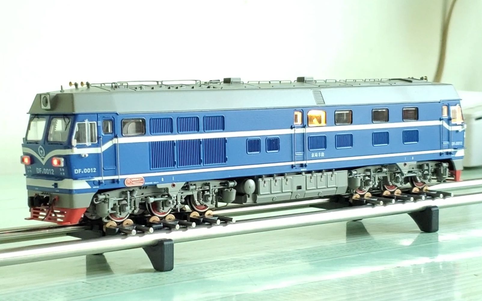 改革开放春风中诞生的货运内燃机车 mtc df4c跑步机小秀 (ok音效)