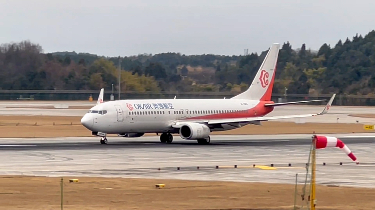 奥凯航空波音737起飞,看看它速度有多快!霸气!