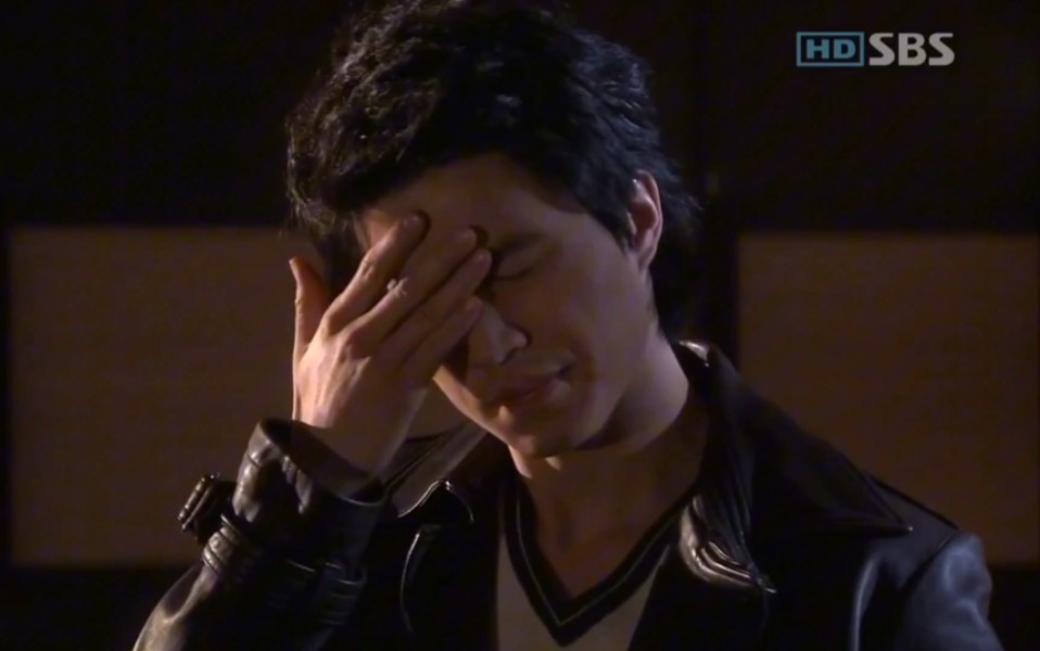 【李栋旭】薛功灿——大意了,门开太快